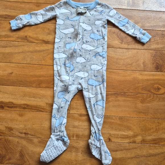 3/$15 Carter’s Baby Boy Whale Print Footed Sleeper – Size 12M - Picture 1 of 3